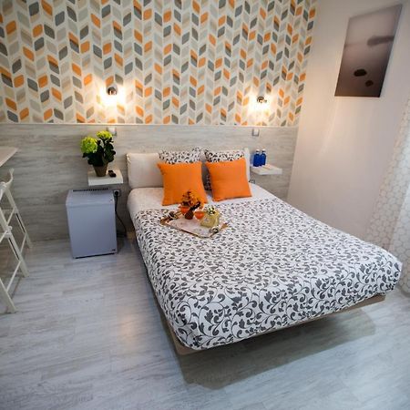Bloom Inn Madrid Esterno foto