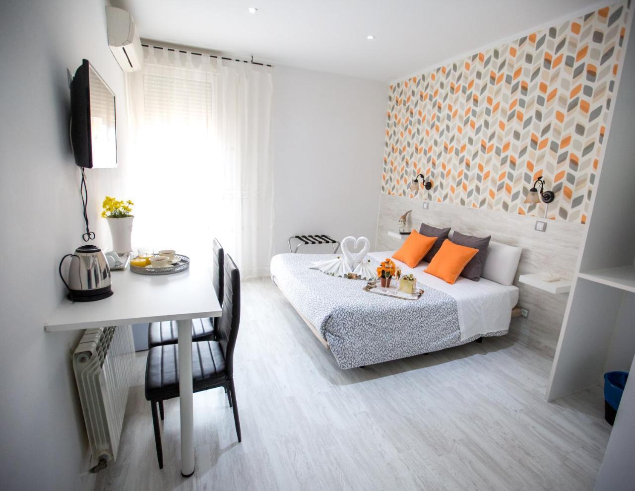 Bloom Inn Madrid Esterno foto