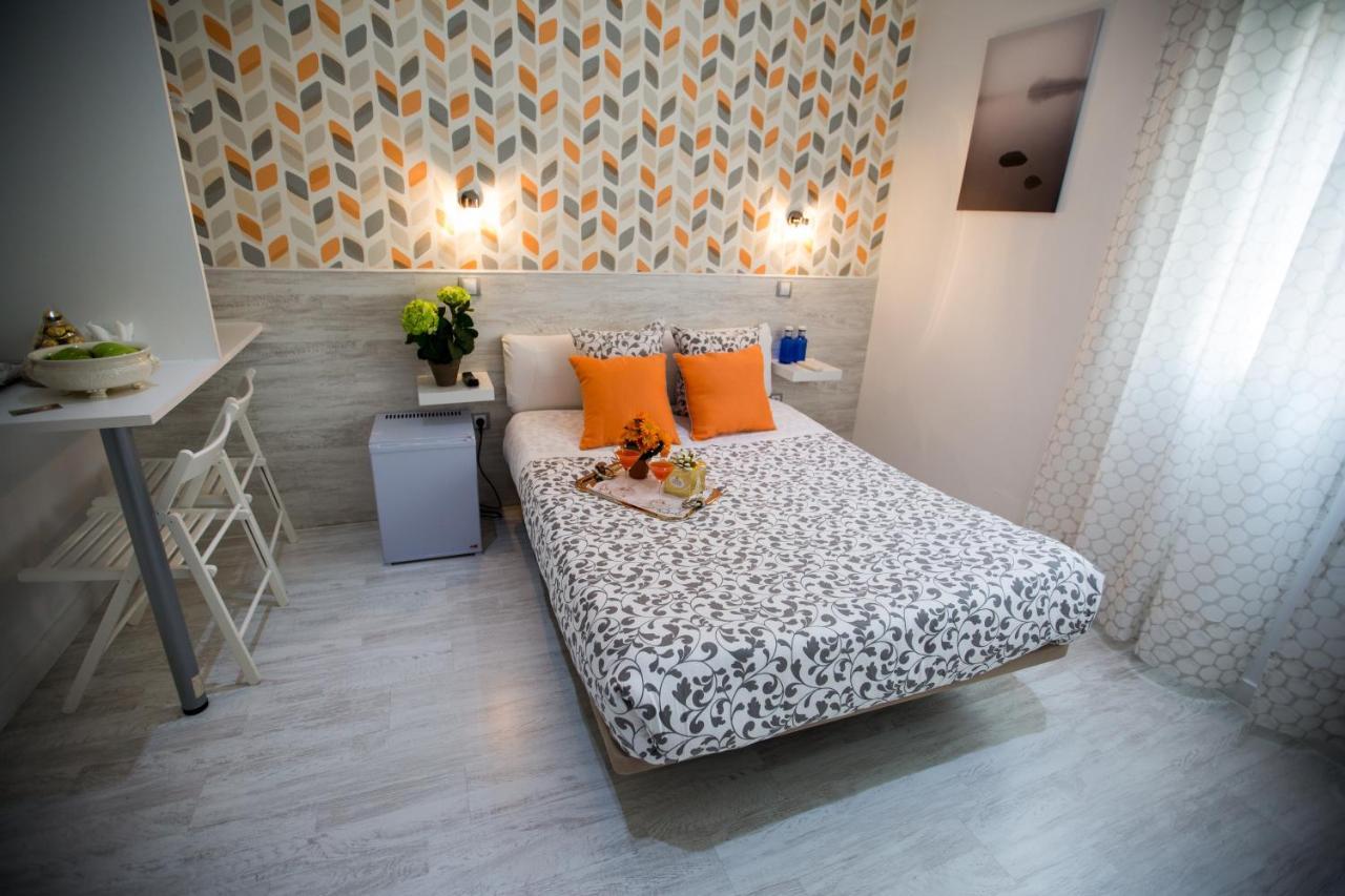 Bloom Inn Madrid Esterno foto