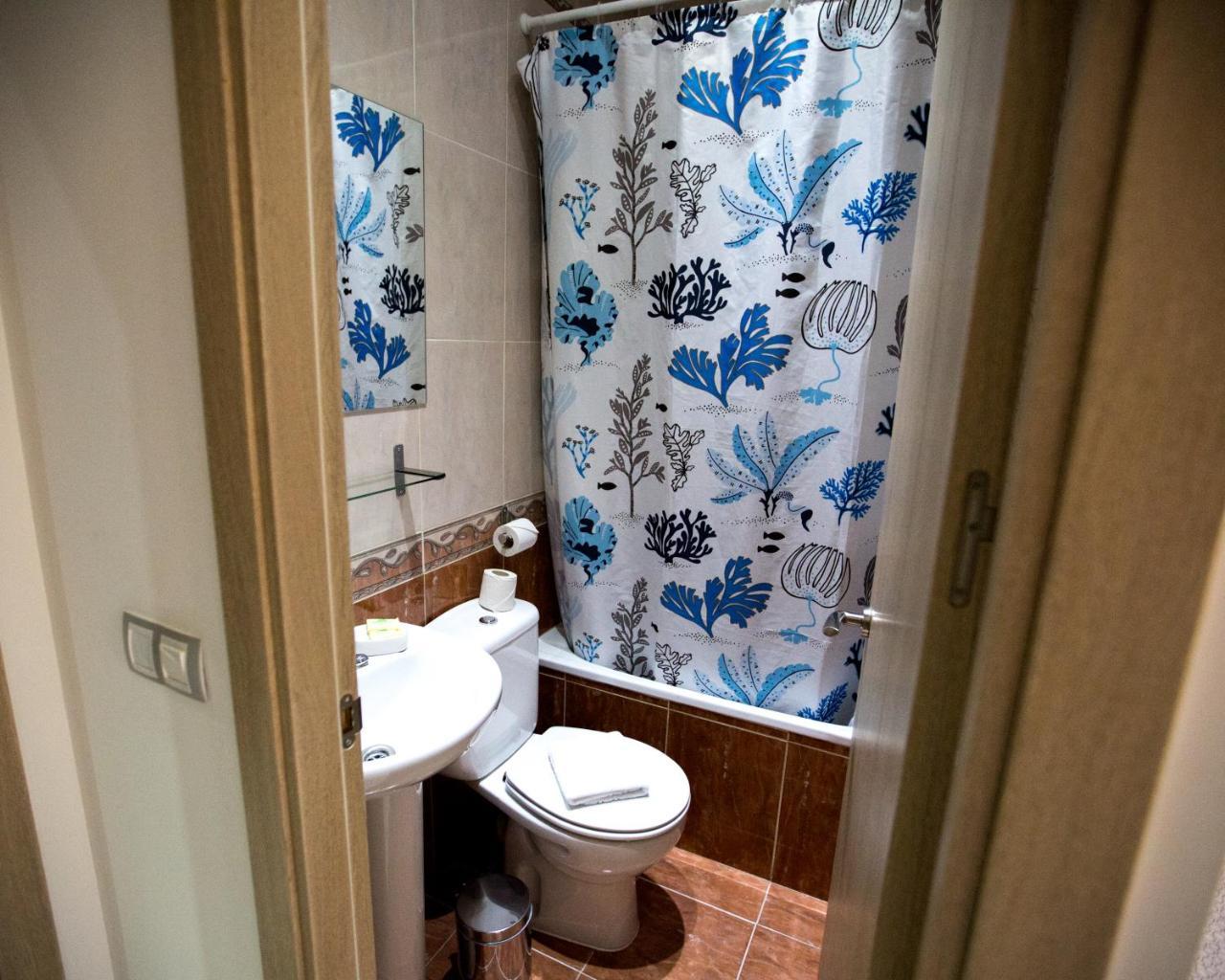 Bloom Inn Madrid Esterno foto