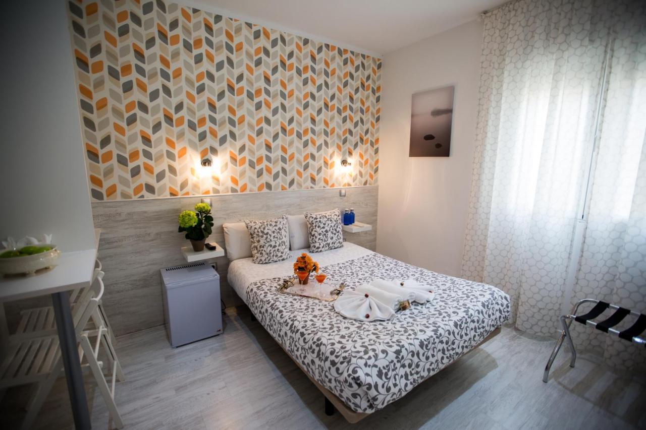 Bloom Inn Madrid Esterno foto