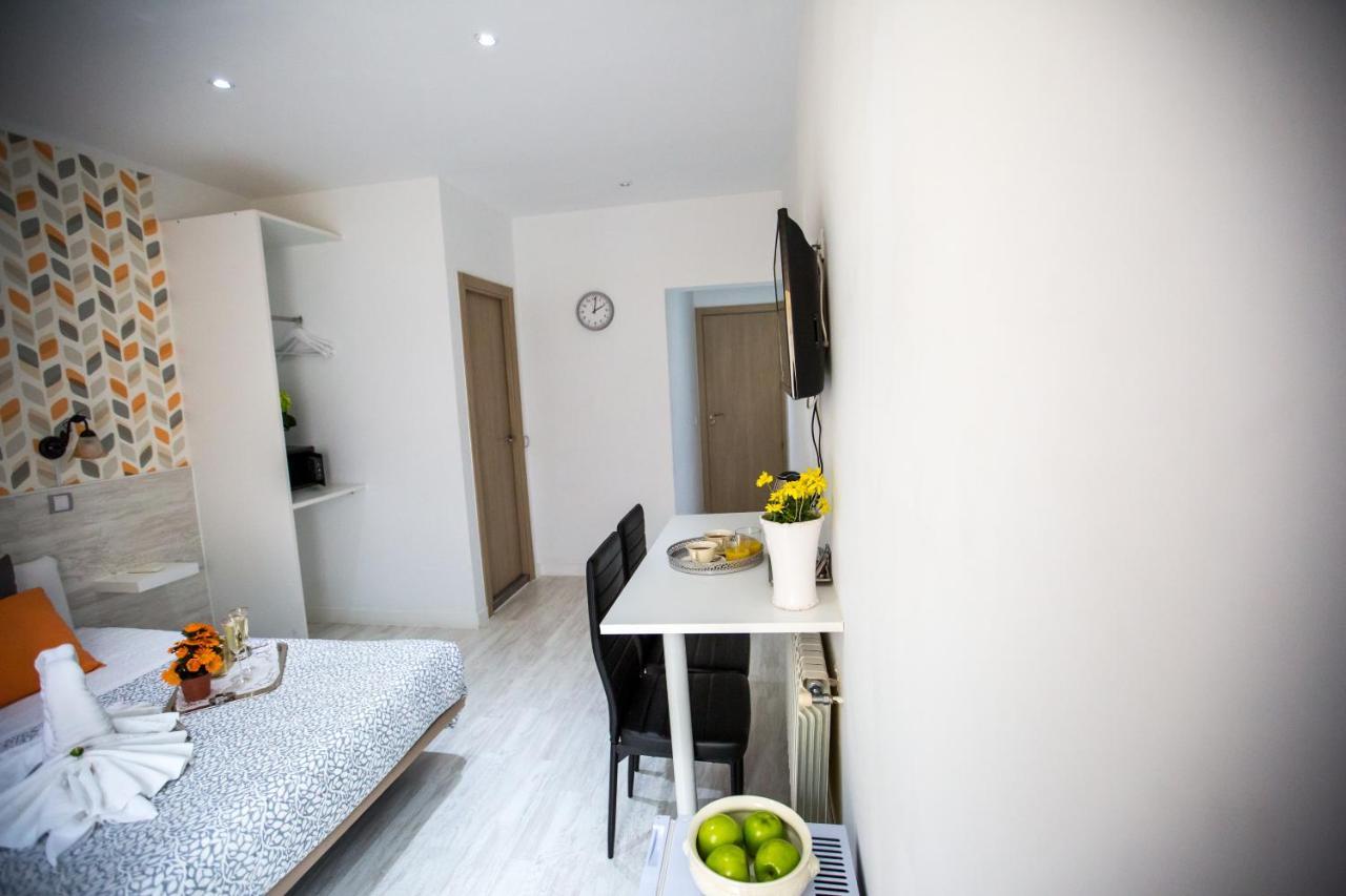 Bloom Inn Madrid Esterno foto